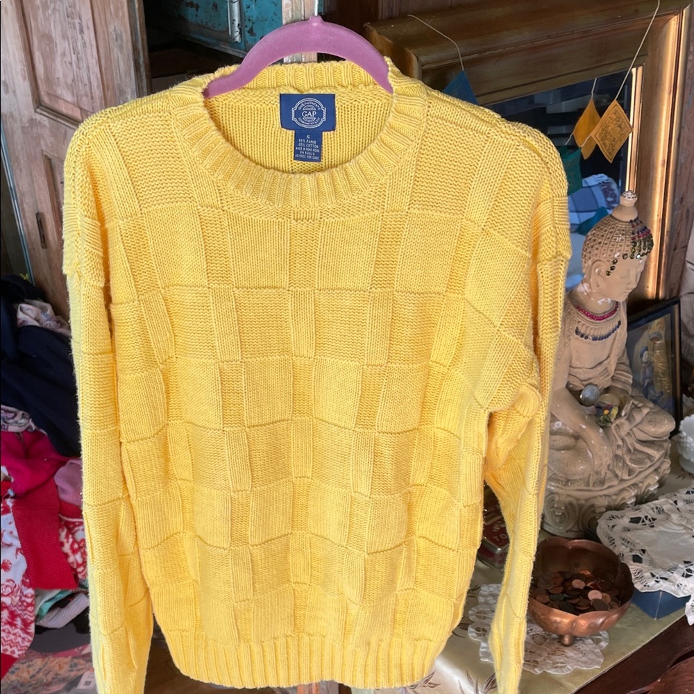 GAP Soft Yellow Knit Sweater